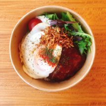 トロンバ市野本店：特製ロコモコ丼