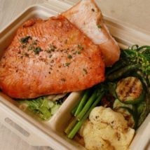 OMG KITCHEN：名物グリル・GRILLED FISH & VEGE（前日までのご予約可）