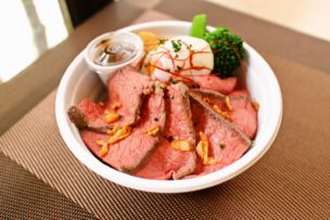クロッシュ：ローストビーフ丼